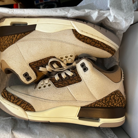 Nike Air Jordan 3 Retro SE Beige/Brown Sneakers - Picture 1 of 7
